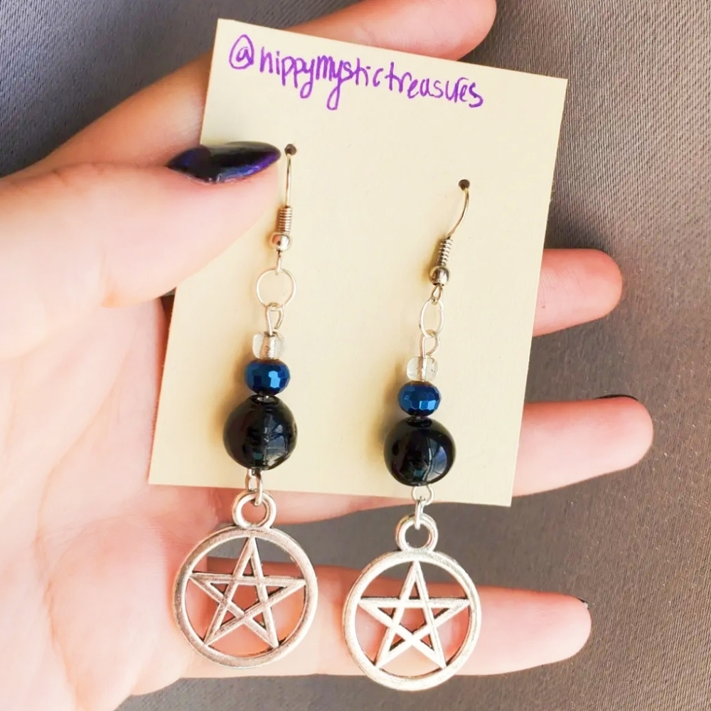 NWT Wiccan Theme Pentacle Beaded Earrings
